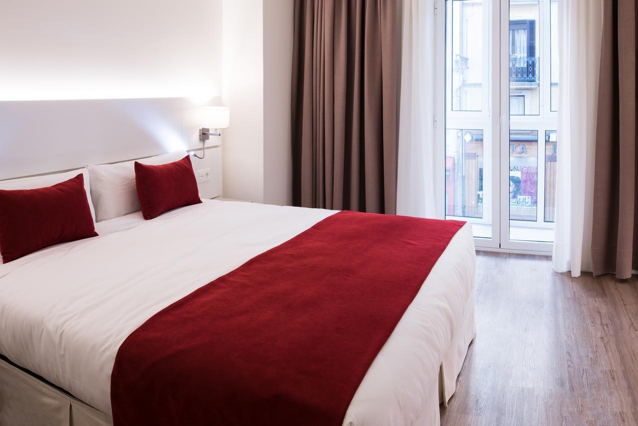 Hotel Pompaelo Plaza Del Ayuntamiento & Spa Pampeluna Zewnętrze zdjęcie