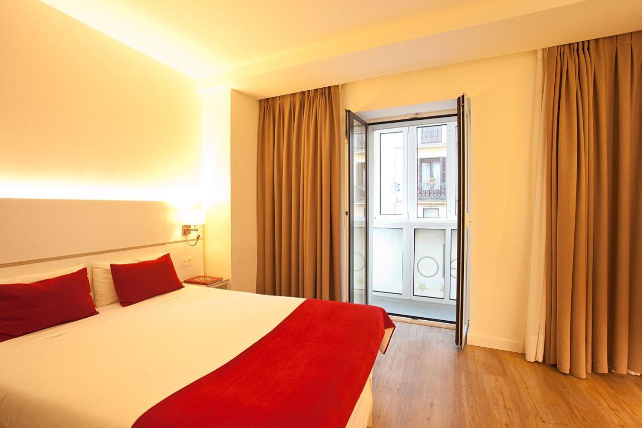 Hotel Pompaelo Plaza Del Ayuntamiento & Spa Pampeluna Zewnętrze zdjęcie