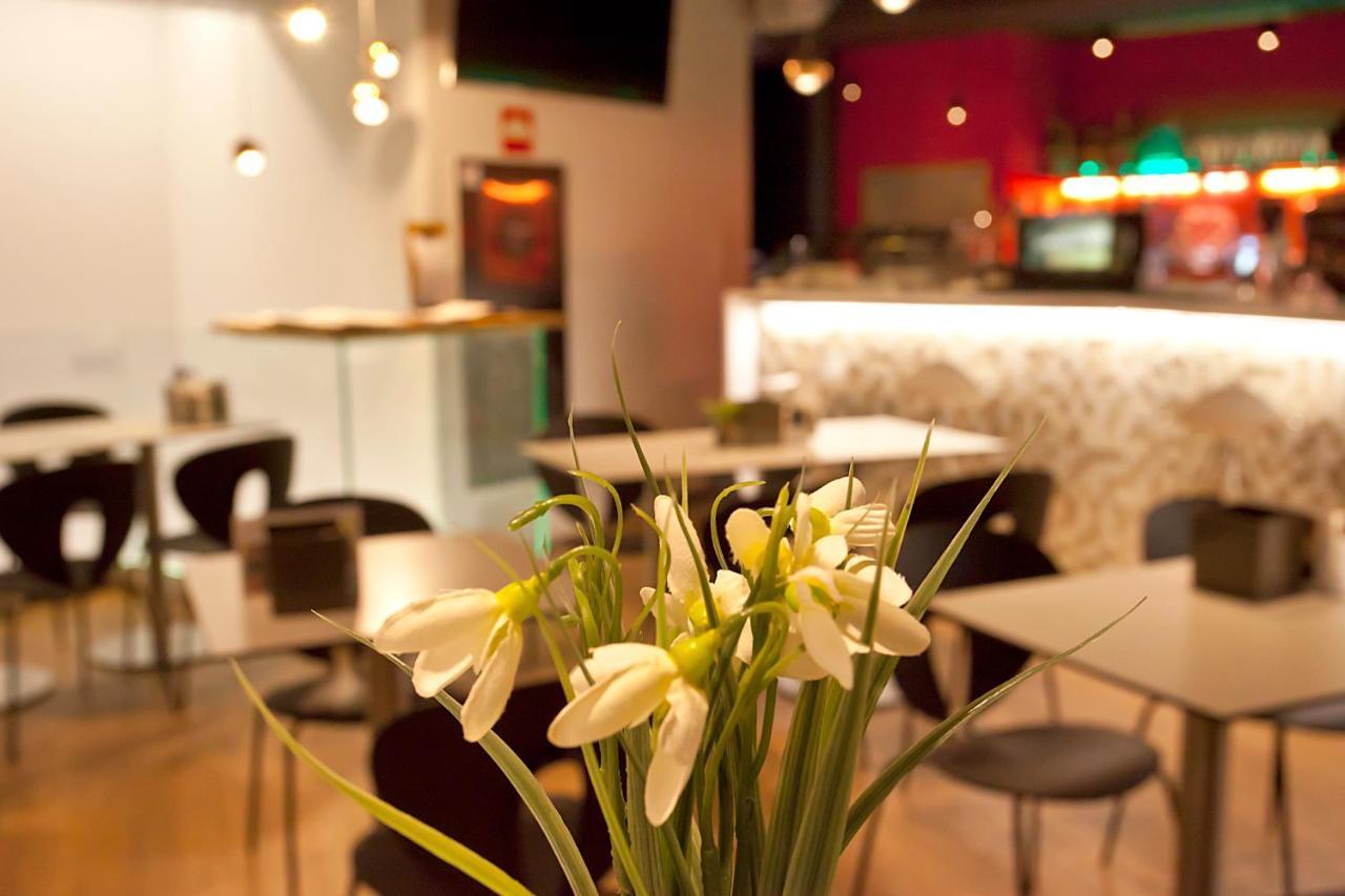 Hotel Pompaelo Plaza Del Ayuntamiento & Spa Pampeluna Zewnętrze zdjęcie